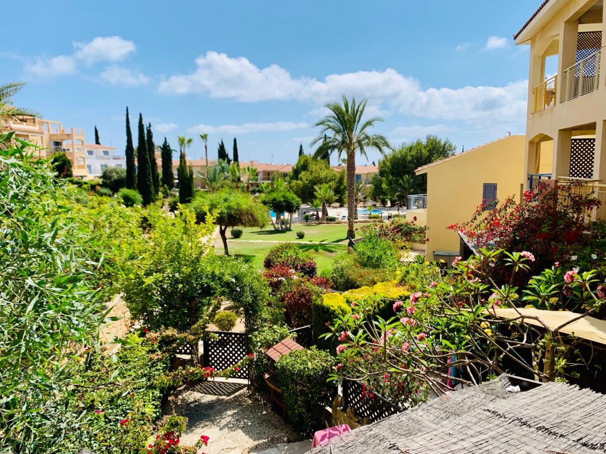 Paphos 101 Hippo Apartment In Popular Regina Gardens מראה חיצוני תמונה