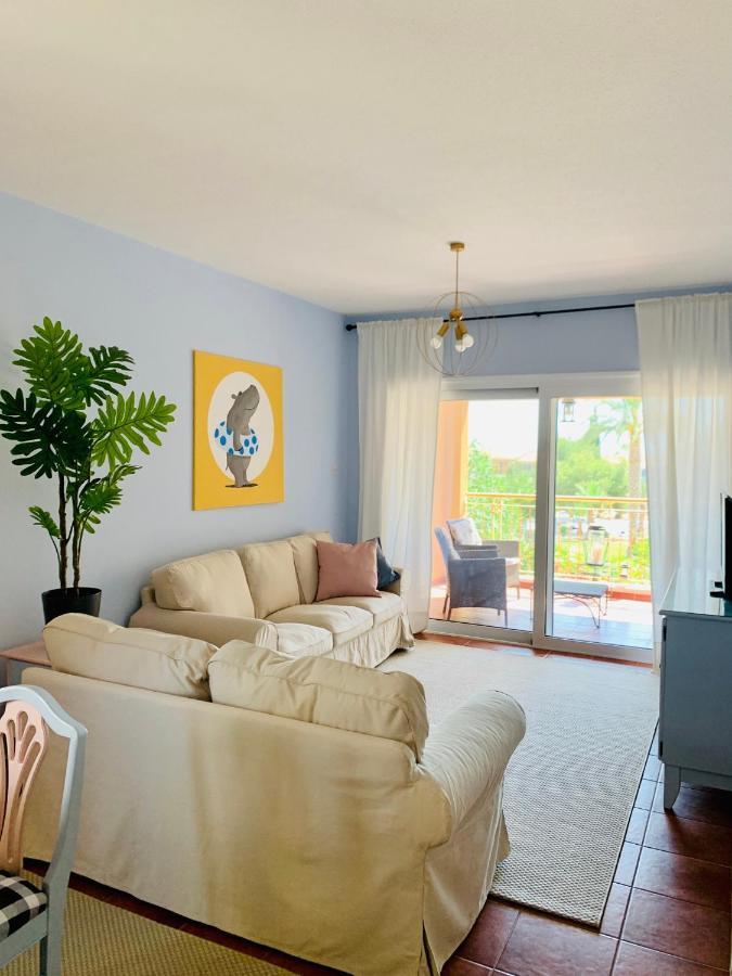 Paphos 101 Hippo Apartment In Popular Regina Gardens מראה חיצוני תמונה