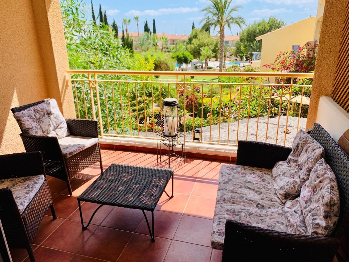 Paphos 101 Hippo Apartment In Popular Regina Gardens מראה חיצוני תמונה